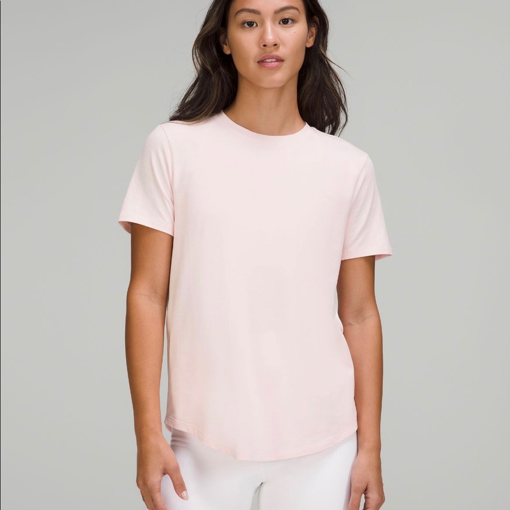 Love crew T-Shirt {Strawberry Milkshake} Size 6